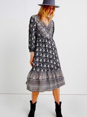 Lucky Brand Black & White Paisley Boarder Floral Boho Wrap Dress Size Large NWT
